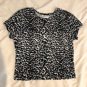 VINTAGE cheetah / leopard print crop top